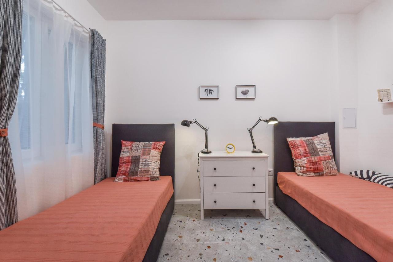 ソフィアCosy & Renovated 2Bd Flat Near Vitoshka By Flat Mаnagerアパートメント エクステリア 写真